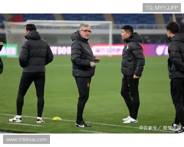 加拿大与卡塔尔足球实力全面对比：世界杯赛场上的竞争优势与战术特点